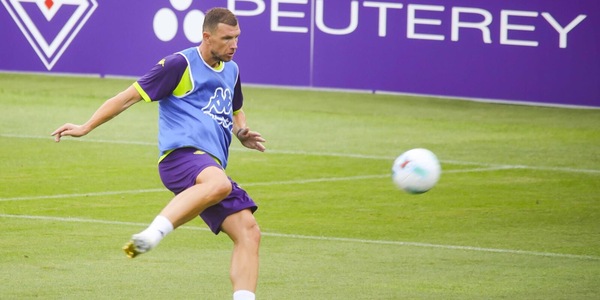 Amichevoli Serie A: goleada della Fiorentina, Dzeko segna alla prima. Vincono Parma e Verona