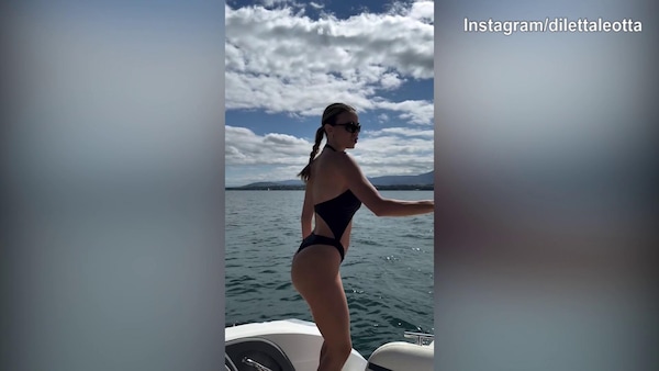 Vacanze in Svizzera, Diletta Leotta manda in visibilio i fan con un balletto sul lago