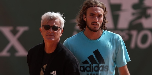 Tsitsipas e la frase sul padre dopo l'addio a Ivanisevic: "Sento di dovergli dire una cosa..."