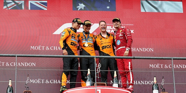 F1, Piastri vince in Belgio. Argento nella 4x100 maschile
