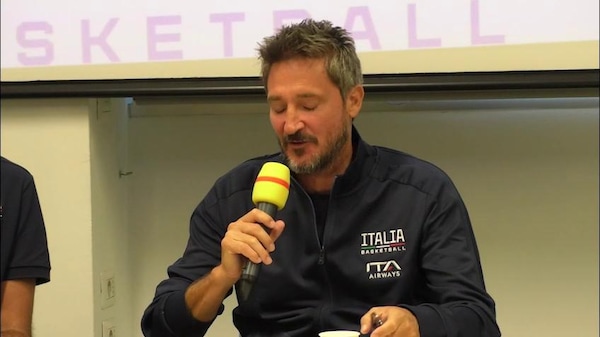 Pozzecco: "Dovremo giocare con un certo spirito per Polonara"
