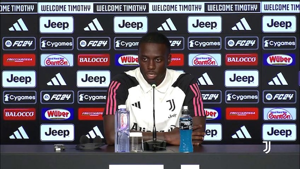 Juventus, Weah ha lasciato il ritiro
