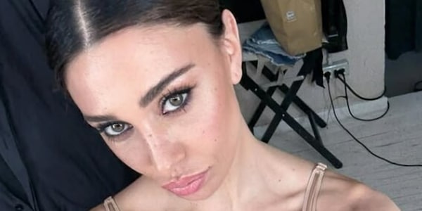 Belen, "altra lite in Sardegna, lanciava patatine a dei ragazzi"