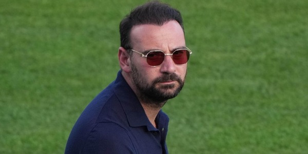 Napoli, Manna si infortuna e deve operarsi: dall'ospedale lavora per il mercato