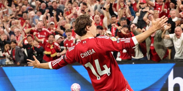 Premier League, il Liverpool vince all'esordio: Chiesa decisivo. In gol anche Ekitiké e Salah