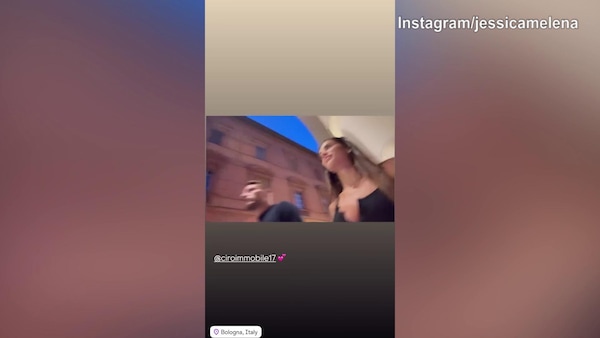 Jessica e Ciro Immobile, passeggiata nel centro di Bologna con bacio romantico!