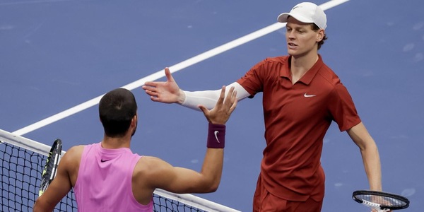 Sinner, Alcaraz e la lettera degli altri tennisti: chiedono più soldi e riforme. Ma Djokovic...