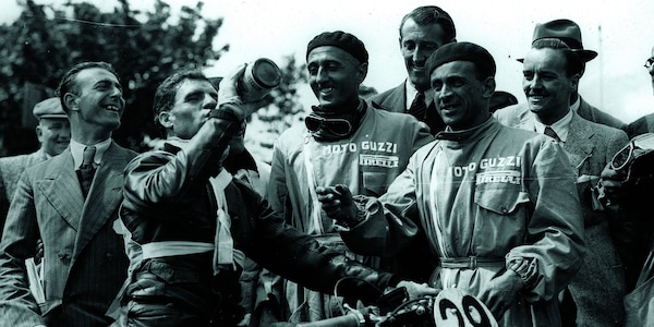 Piloti, uomini e moto, la storia infinita