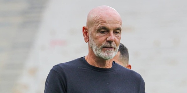 Pioli a rischio esonero: il tecnico non ha intenzione di dimettersi. Palladino, Vanoli o De Rossi i nomi in corsa
