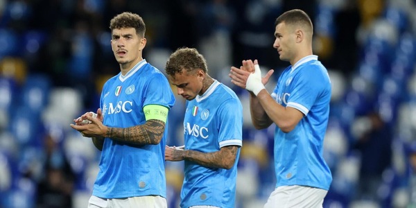 Classifica Champions, cosa cambia dopo il pareggio del Napoli con l'Eintracht: ecco la situazione