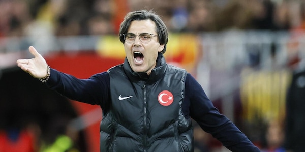 Montella come Gattuso, l'appello alla federazione per i playoff: "Fermiamoci"