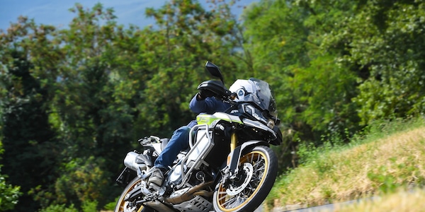 Voge Valico 900 DSX: le foto della prova