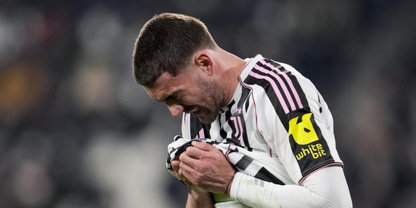 Ansia Vlahovic, la Juve trema: rischia un lungo stop. Spalletti ora punta su Yildiz