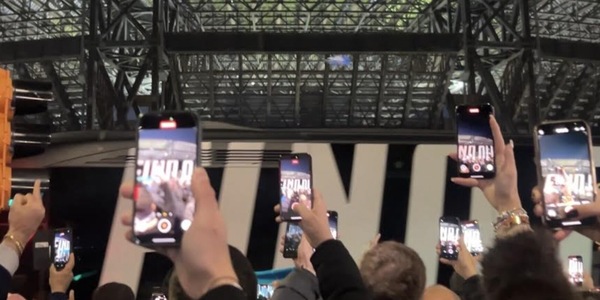 Paura sul pullman della Juve: lanciata una bottiglia, giocatori illesi. Cosa è successo