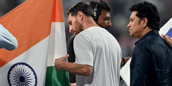 Messi in India, dopo il caos allo stadio gli incontri per vip: il costo mostruoso per parlare con l'argentino