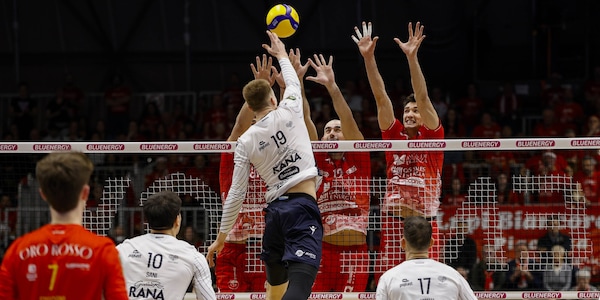 Verona espugna Piacenza al tie break