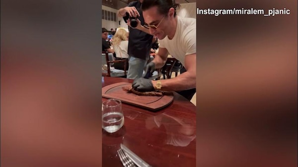 Pjanic, serata da Salt Bae