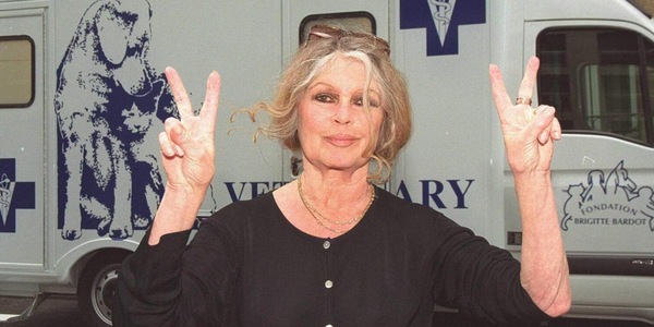 Morta Brigitte Bardot, Francia in lutto: icona del cinema, aveva 91 anni