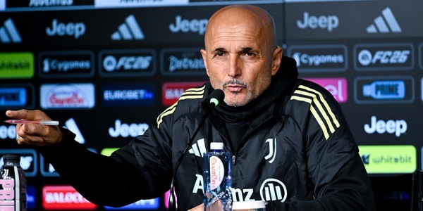 Spalletti e il siparietto a distanza con Conte: "Nulla da invidiare. A Napoli avevo le barriere ferme e qui alla Juve..."