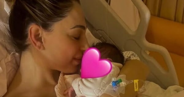 Anna Tatangelo mamma, è nata la seconda figlia: "Amore troppo grande"