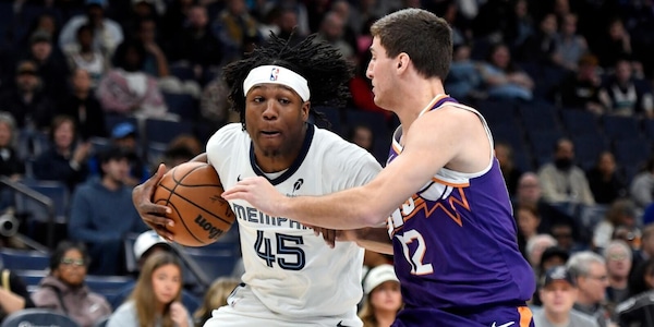 Nba, San Antonio travolge i Lakers, Boston cade in casa contro Denver