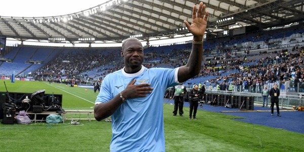 Caicedo e il messaggio che preoccupa i tifosi della Lazio: "Ragazzi, qua se ne vanno via tutti"