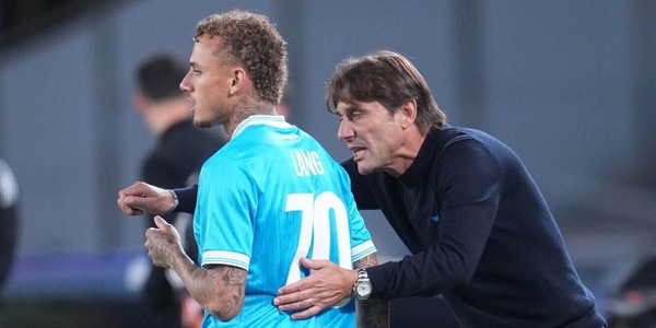 Il Galatasaray presenta Lang: è ufficiale il trasferimento dal Napoli
