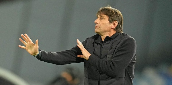 Conte duro: "Di Lorenzo? Si va verso la rottura del ginocchio. Troppe partite, così è la rovina del calcio". Poi la frase sul mercato