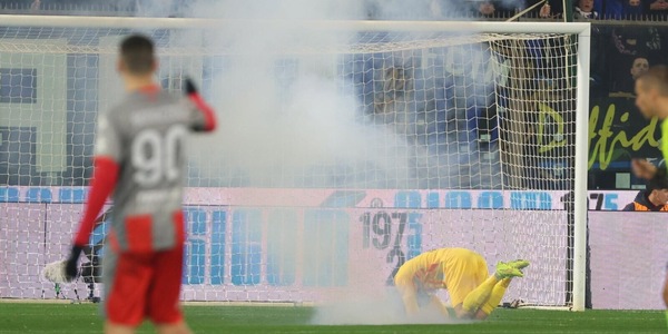 Inter, stop alle trasferte per i tifosi: la decisione dopo il petardo lanciato ad Audero