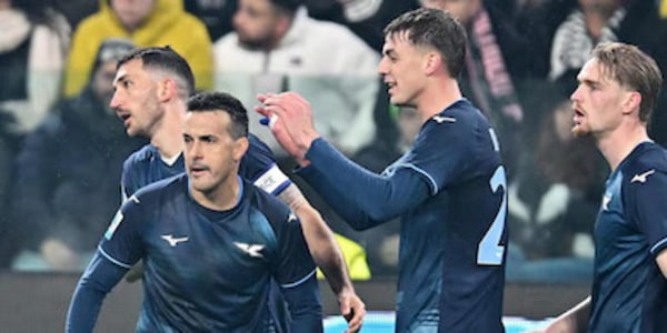 Lazio e Juve pareggiano 2-2. L'Inter dilaga a Reggio Emilia