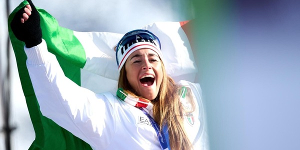 Goggia esulta: "La mia vittoria di testa". Poi il ricordo di Elena Fanchini