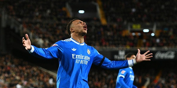 Mbappé furioso contro gli arbitri, il labiale fa discutere: "Che pagliacci..."