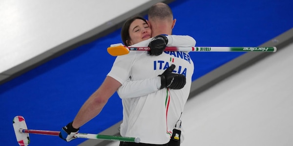Bronzo Curling, la dedica emozionante di Constantini e il pianto di Mosaner: "Per una persona cara che non c'è più..."