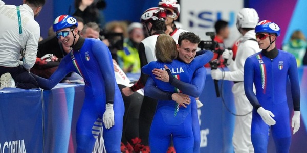 Olimpiadi Milano Cortina: dall'oro di Fontana e compagne al bronzo del curling, rivivi la diretta