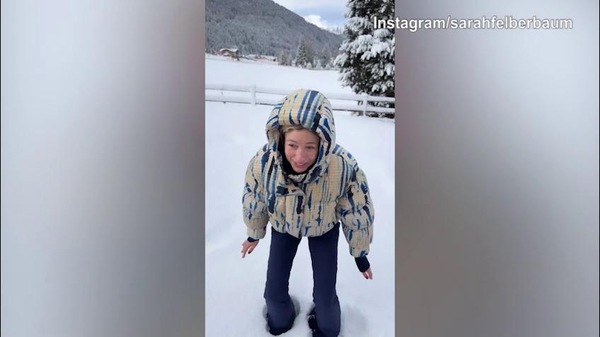 Tuffo nella neve per Lady De Rossi