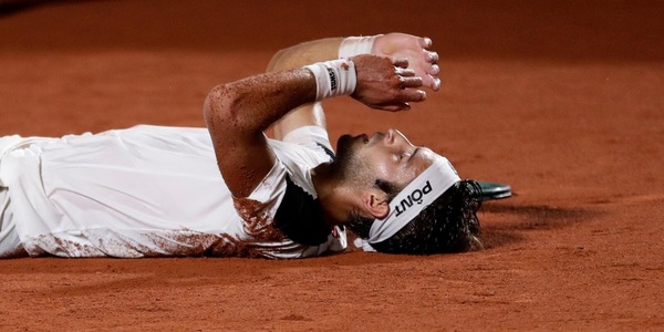 Trionfo folle a Rio per Etcheverry: gioca semifinale e finale lo stesso giorno e vince il suo primo Atp