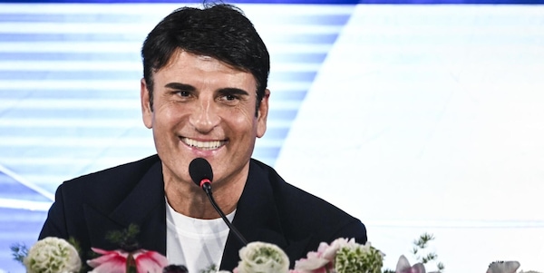 Sal Da Vinci parteciperà all'Eurovision. La telefonata di Geolier dopo Sanremo e il toccante gesto