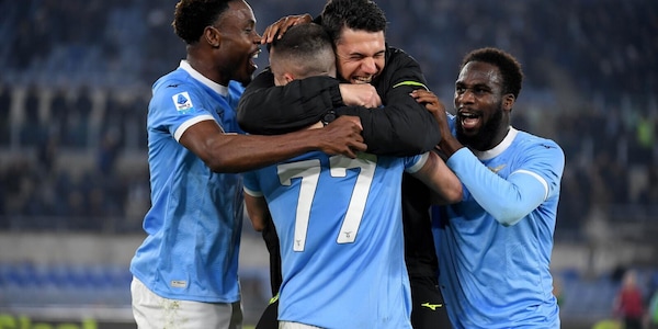 La Lazio batte il Sassuolo. Nuovo sponsor per la Roma