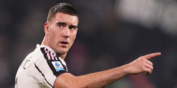 Vlahovic pensa di restare alla Juve: c'è ottimismo per il rinnovo