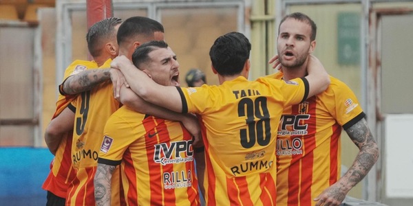 Pronostico Monopoli-Benevento, con il 2 sarà quasi "B"