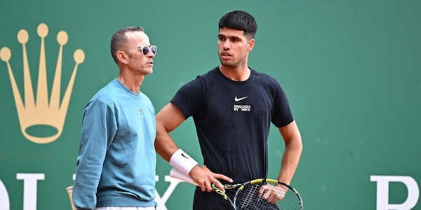 Il coach di Alcaraz snobba la rincorsa di Sinner al numero uno: "Può succedere ma..."