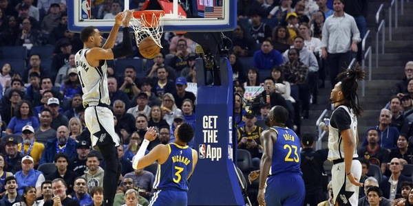 Nba, gli Spurs non si fermano trascinati da Wembanyama. Boston travolge Miami