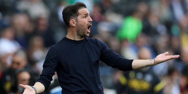 La Champions nelle mani del Como di Fabregas: sarà l’arbitro del rush finale