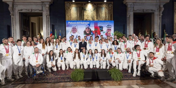 L'Italia che vince ricevuta da Mattarella. Lollobrigida a Gravina: "Mi sono fatta una risata". Goggia sponsorizza Malagò per la Figc