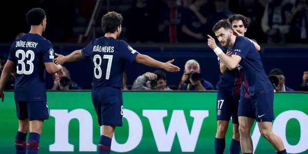 Magia di Kvaratskhelia contro il Liverpool: il Psg ipoteca la semifinale