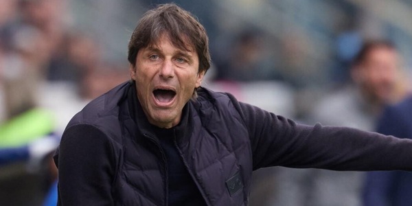 Conte detta la linea del Napoli e chiarisce le voci sulla Nazionale