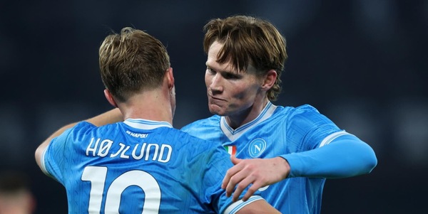 Lo strano caso del Napoli: tanti marcatori e pochi gol. Solo due giocatori in doppia cifra