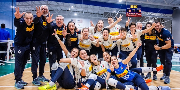 La nazionale femminile di sitting in ritiro a Formia