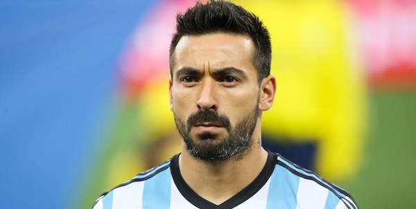 Lavezzi, la lettera commuove Napoli: "Forse tornerò, ero felice. La depressione? Ne sono uscito grazie ai miei figli"
