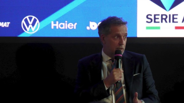 L'allarme di Paratici: "Calcio italiano rischia l'estinzione"